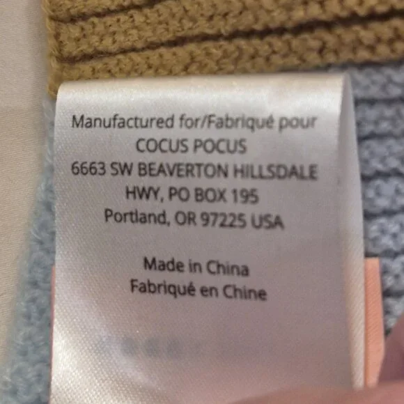 Focus Pocus Infinity Scarf - Picture 4 of 4